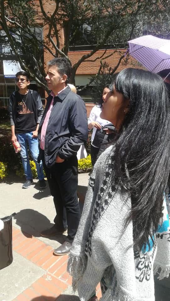 Llegada a la U. de los Andes con padres.